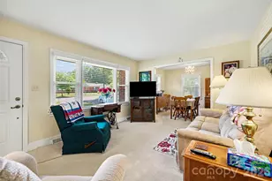 2240 Ashley Rd, Charlotte, NC 28208 - Photo 6
