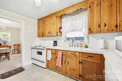 2240 Ashley Road, Charlotte, NC 28208 - Photo 12