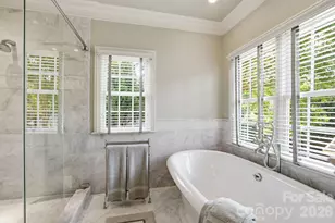 309 Hempstead Pl, Charlotte, NC 28207 - Photo 24
