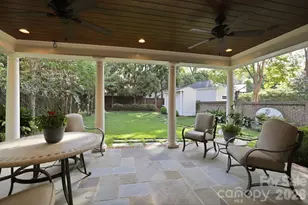 309 Hempstead Pl, Charlotte, NC 28207 - Photo 36