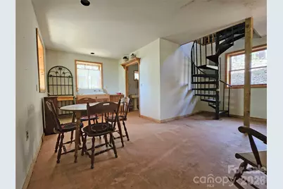 929 Pine Ridge Road, Hendersonville, NC 28792 - Photo 6