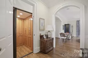 2044 Queens Rd W, Charlotte, NC 28207 - Photo 18