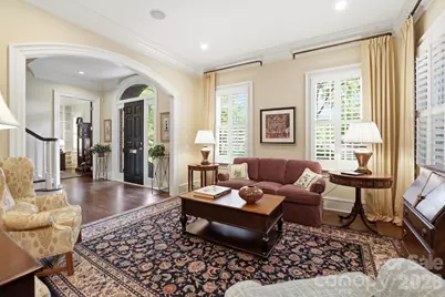 2044 Queens Road W, Charlotte, NC 28207 - Photo 8