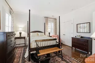 2044 Queens Rd W, Charlotte, NC 28207 - Photo 30