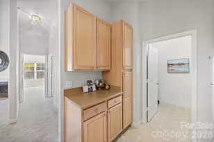 16458 Redstone Mountain Ln, Charlotte, NC 28277 - Photo 10