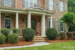 1003 Desborough Dr, Matthews, NC 28104 - Photo 2