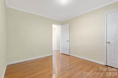 605 E Boston Avenue, Bessemer City, NC 28016 - Photo 14