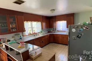 1582 Dutch Cove Rd, Canton, NC 28716 - Photo 18