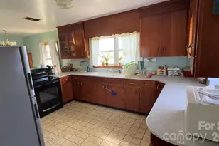 1582 Dutch Cove Rd, Canton, NC 28716 - Photo 14