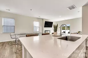 1241 37th Ave Lane NE, Hickory, NC 28601 - Photo 16