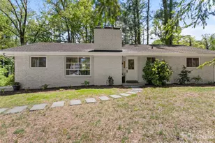 1110 3rd Ave W, Hendersonville, NC 28739 - Photo 2