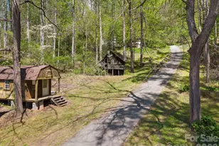 290 Hookers Gap Rd, Candler, NC 28715 - Photo 20