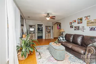341 Bond St, Marion, NC 28752 - Photo 6