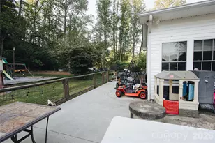 341 Bond St, Marion, NC 28752 - Photo 34