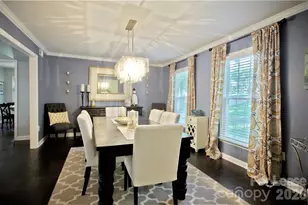3806 Bridgewood Ln, Charlotte, NC 28226 - Photo 6