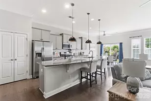 5021 Lydney Cir, Waxhaw, NC 28173 - Photo 8