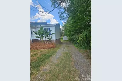 315 Maine Avenue E, Bessemer City, NC 28016 - Photo 12