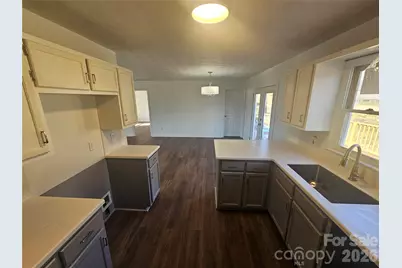 315 Maine Avenue E, Bessemer City, NC 28016 - Photo 18