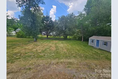 315 Maine Avenue E, Bessemer City, NC 28016 - Photo 6