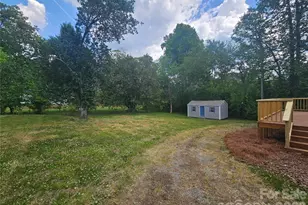 315 Maine Ave E, Bessemer City, NC 28016 - Photo 8