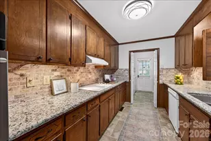8500 Prince George Rd, Charlotte, NC 28210 - Photo 16