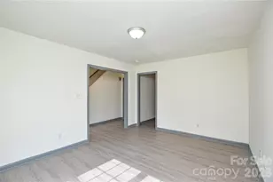 1009 Karendale Ave, Charlotte, NC 28208 - Photo 6