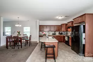 123 Kingsgate Ct, Statesville, NC 28625 - Photo 16