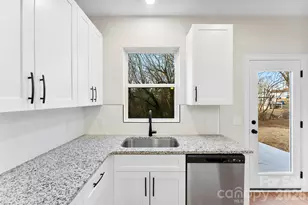 1558 7th Ave Dr SW, Hickory, NC 28602 - Photo 18