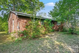 105 W Temple Ave, Rockingham, NC 28380 - Photo 18