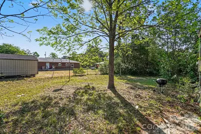 105 W Temple Avenue, Rockingham, NC 28380 - Photo 20
