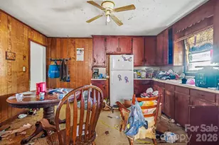 105 W Temple Ave, Rockingham, NC 28380 - Photo 6