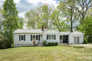 508 Higate Rd, Hendersonville, NC 28791 - Photo 2