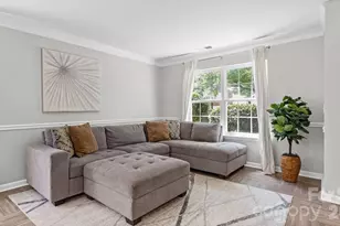 2011 Stargrass Ct, Charlotte, NC 28213 - Photo 6