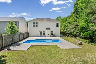 2011 Stargrass Ct, Charlotte, NC 28213 - Photo 32