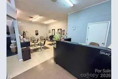 135 Fairway Shopping Center Street, Hudson, NC 28638 - Photo 2
