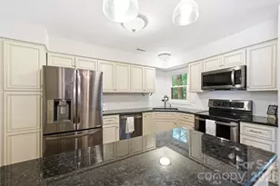 3066 Point Clear Dr, Fort Mill, SC 29708 - Photo 18