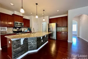 1218 Clingman Dr, Fort Mill, SC 29715 - Photo 4