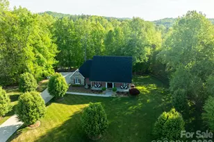 2447 Thornfield Dr, Lenoir, NC 28645 - Photo 2
