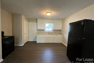 322 E Sumter St, Shelby, NC 28150 - Photo 6