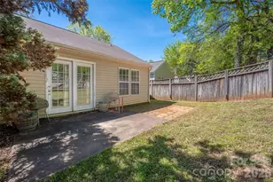 9713 Veronica Dr, Charlotte, NC 28215 - Photo 34