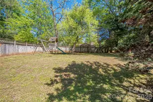 9713 Veronica Dr, Charlotte, NC 28215 - Photo 30