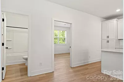 2526 Deherradora Avenue, Charlotte, NC 28208 - Photo 14