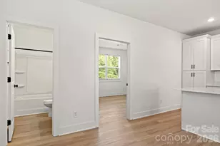 2526 Deherradora Ave, Charlotte, NC 28208 - Photo 14