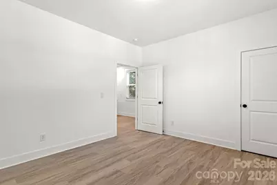 2526 Deherradora Avenue, Charlotte, NC 28208 - Photo 18
