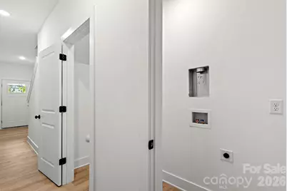 2526 Deherradora Avenue, Charlotte, NC 28208 - Photo 6