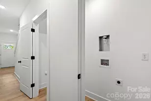2526 Deherradora Ave, Charlotte, NC 28208 - Photo 6