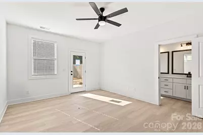 2524 Deherradora Avenue, Charlotte, NC 28208 - Photo 8