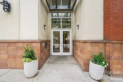 505 E 6th Street #803, Charlotte, NC 28202 - Photo 2