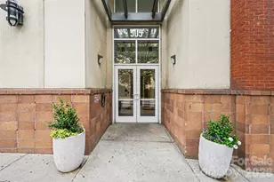 505 E 6th St, Charlotte, NC 28202 - Photo 2