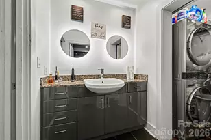 505 E 6th St, Charlotte, NC 28202 - Photo 16
